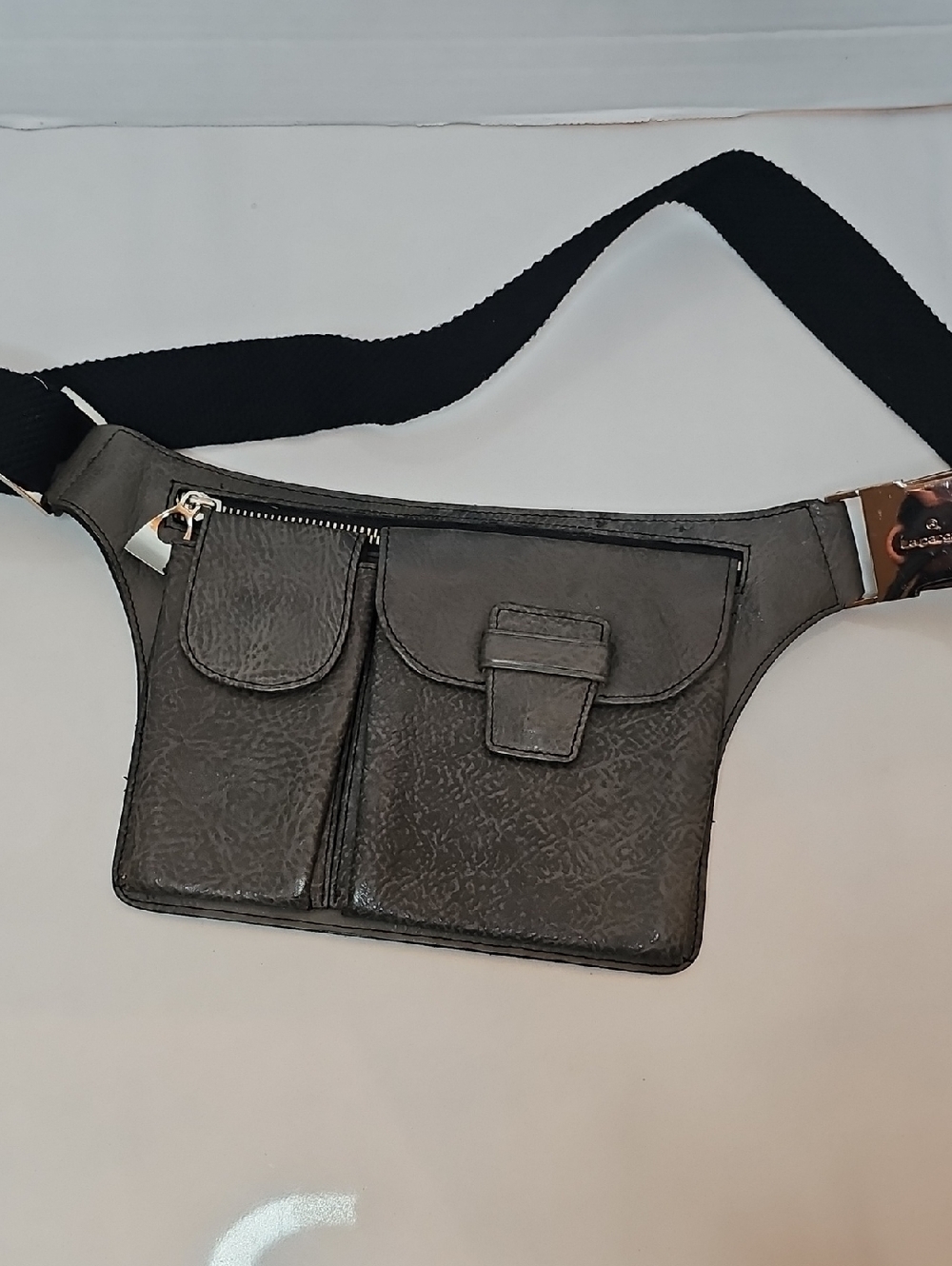 Classic Black Women's Travel Waist Bag - Versatile Hands-Free Carry